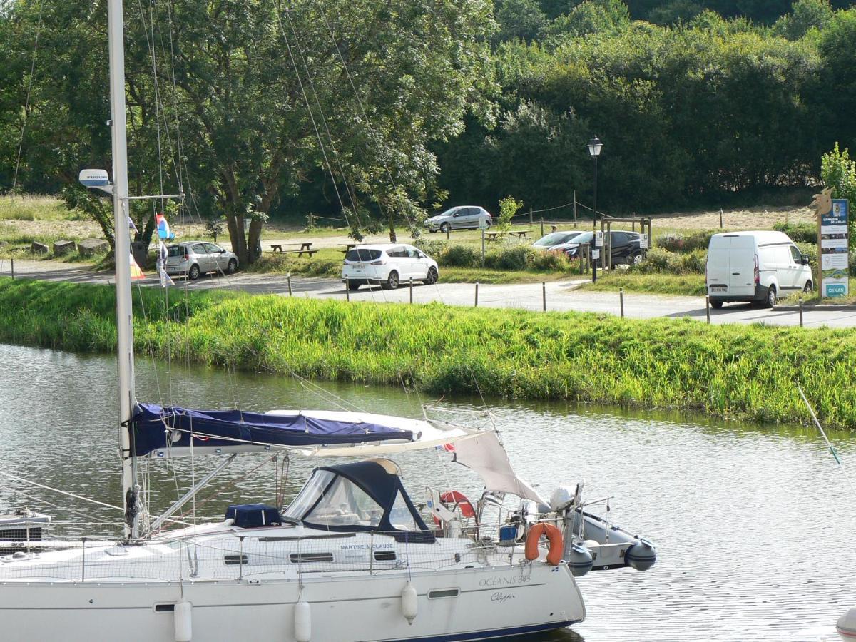 Sejour Confort Au Port De Dinan Exterior foto